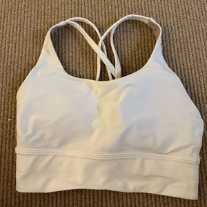 White lululemon sports bra